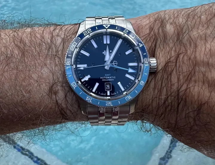 C60 Trident